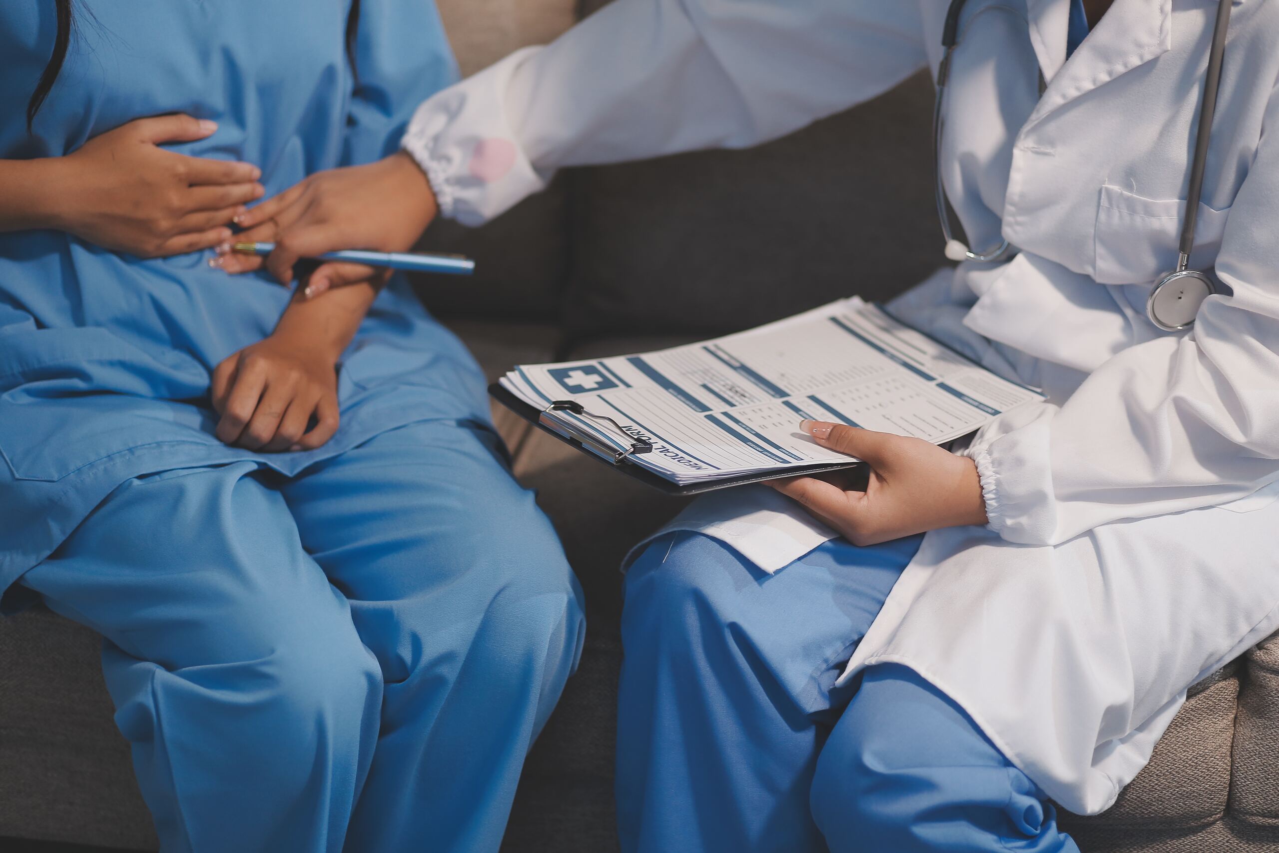 Doctor evaluating a child’s condition to determine whether a birth injury was caused by medical negligence in Baltimore.